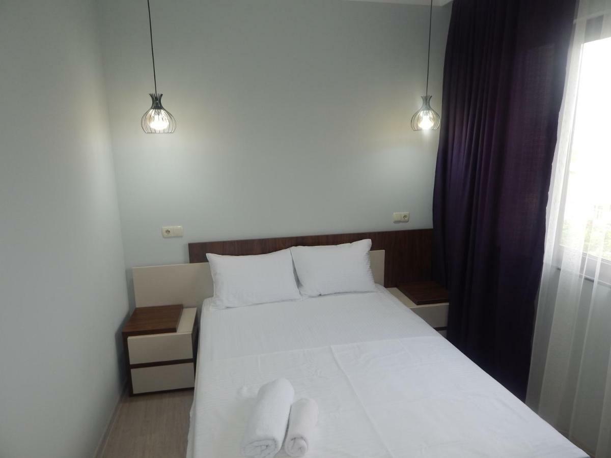 My House Hotel Батуми Екстериор снимка