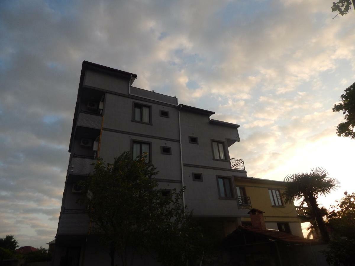 My House Hotel Батуми Екстериор снимка