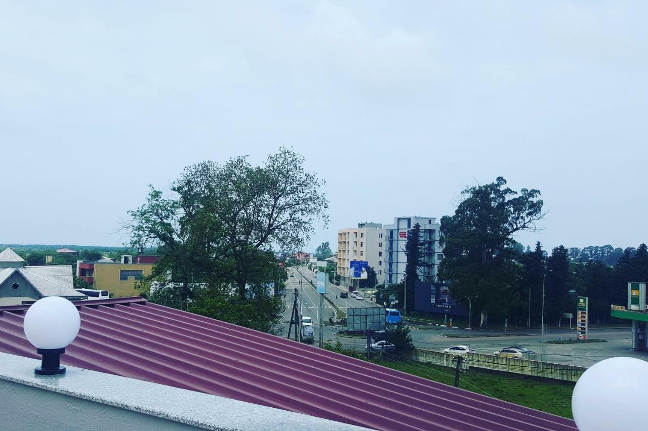 My House Hotel Батуми Екстериор снимка