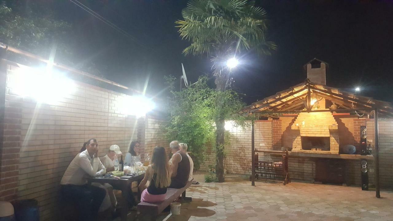 My House Hotel Батуми Екстериор снимка